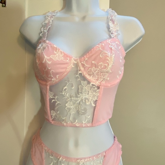 🌸 🆕 Dainty Lingerie set 🌸 - Picture 6 of 8